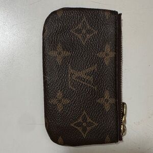 Louis Vuitton keychain wallet